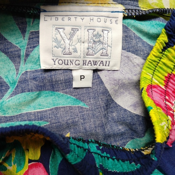 Vintage Hawaiian Elastic Waist 100% Rayon Shorts - Picture 4 of 5